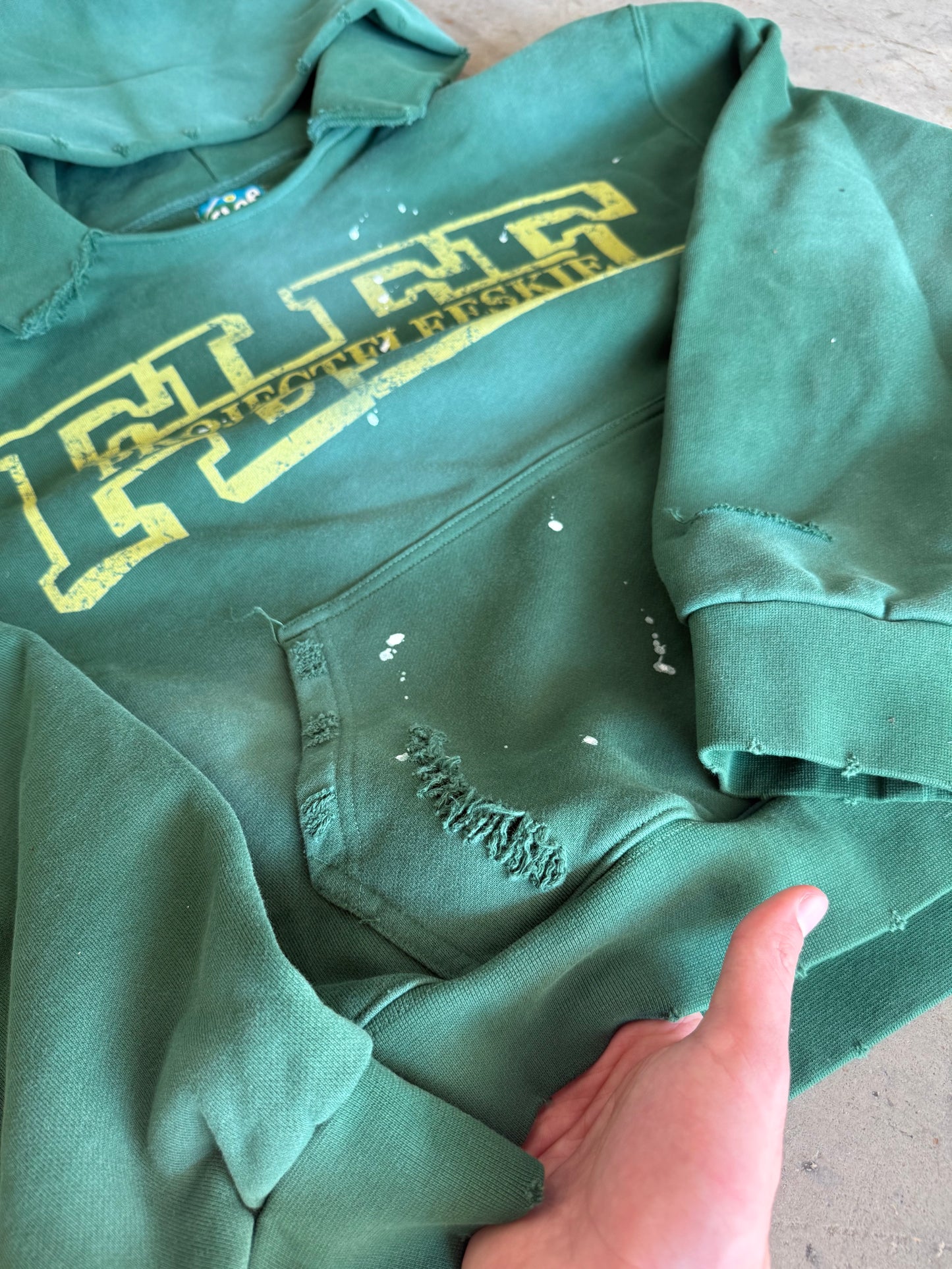 FLEE HOODIE (DISTRESSED)