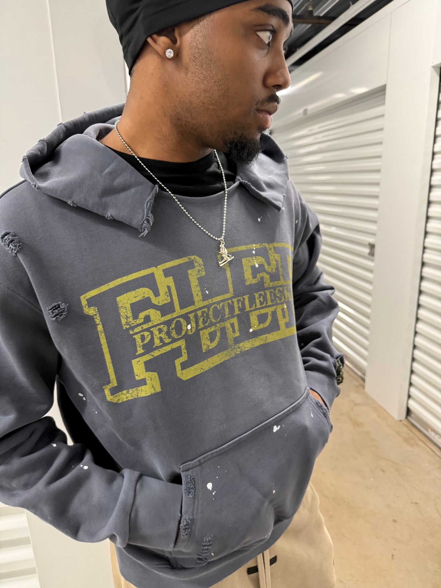 FLEE HOODIE (DISTRESSED)